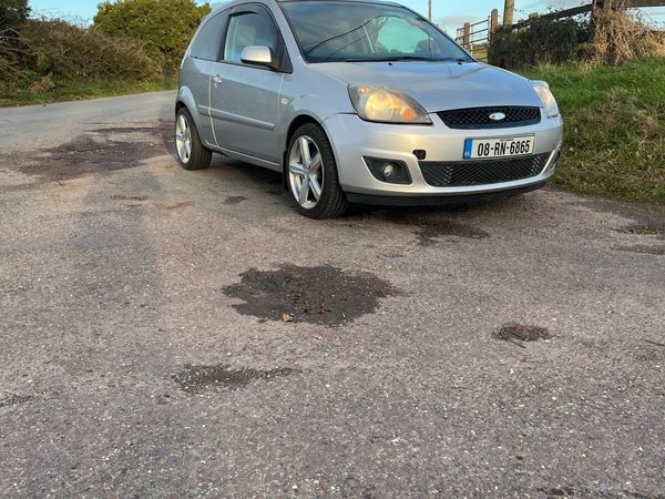 Ford Fiesta Hatchback, Petrol, 2008, Silver