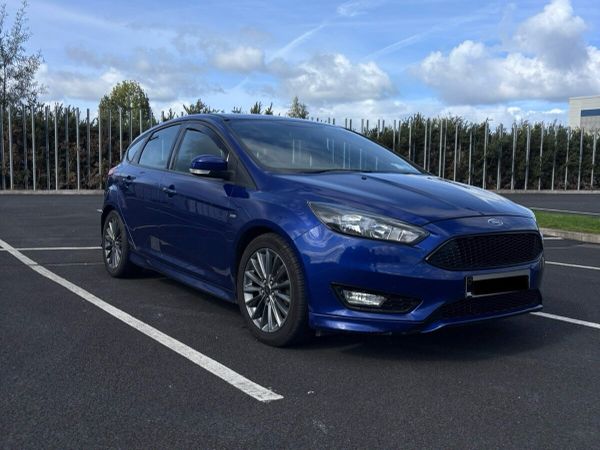Ford Focus Hatchback, Diesel, 2017, Blue