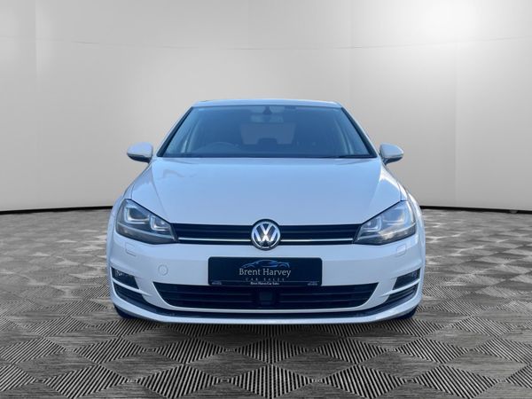Volkswagen Golf Hatchback, Petrol, 2014, White