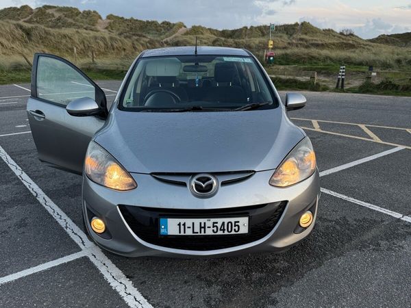 Mazda Mazda2 Hatchback, Petrol, 2011, Silver