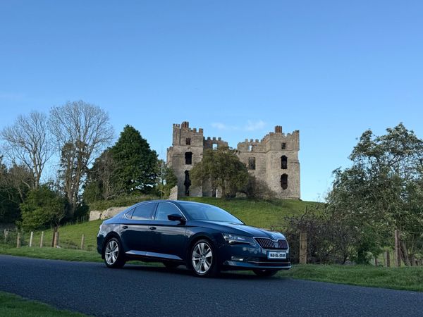 Skoda Superb Hatchback, Diesel, 2016, Blue