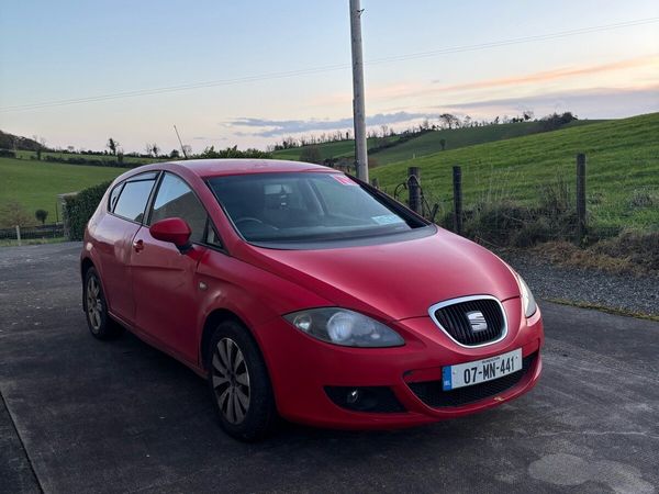 SEAT Leon Hatchback, Petrol, 2007, Red