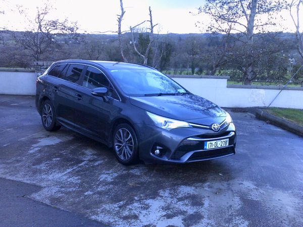 Toyota Avensis Estate, Diesel, 2017, Grey