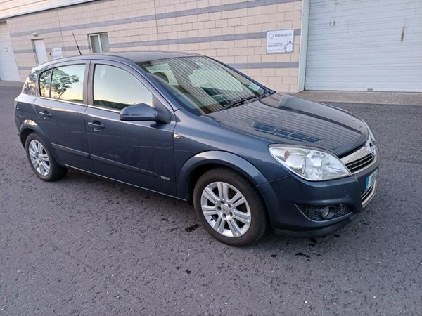 Opel Astra Hatchback, Petrol, 2009, Blue