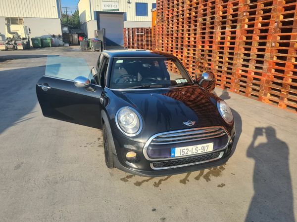 Mini Cooper Hatchback, Diesel, 2015, Black