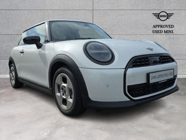 Mini Cooper Hatchback, Petrol, 2025, White
