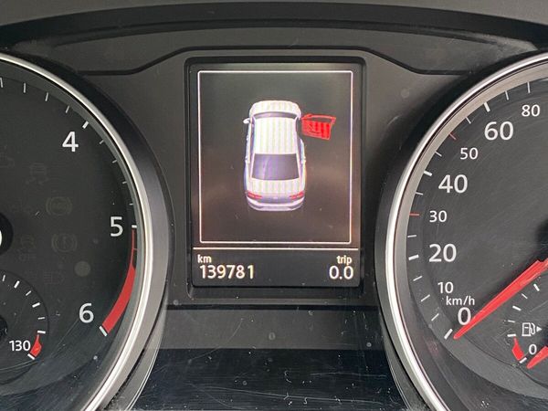 Volkswagen Passat Saloon, Diesel, 2015, Grey