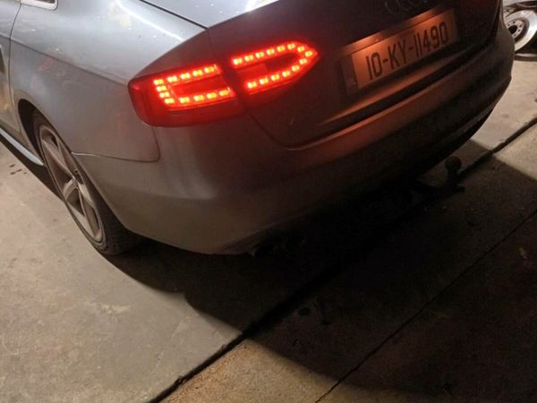 Audi A4 Saloon, Diesel, 2010, Silver