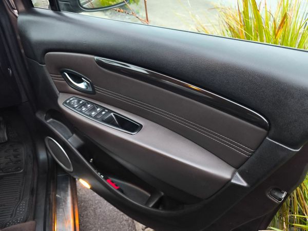 Renault Grand Scenic MPV, Diesel, 2011, Bronze