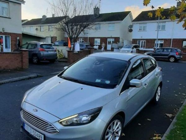 Ford Focus Hatchback, Petrol, 2017, Silver