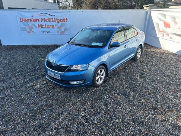 Skoda Rapid Hatchback, Diesel, 2014, Blue