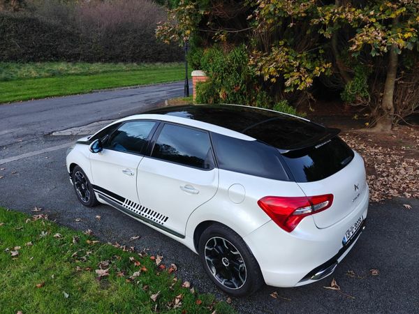 Citroen DS 5 Hatchback, Diesel, 2013, White