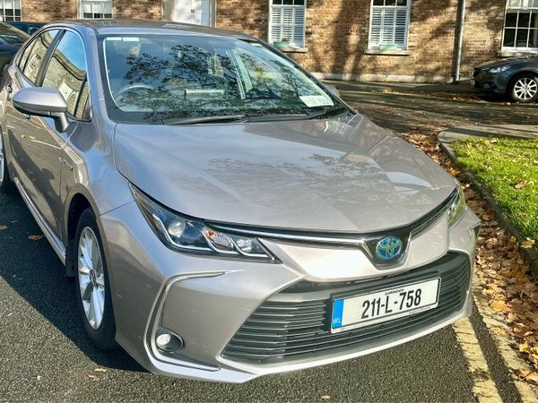 Toyota Corolla Saloon, Petrol Hybrid, 2021, Grey