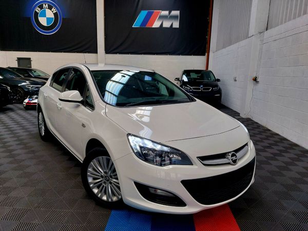 Opel Astra Hatchback, Diesel, 2015, White