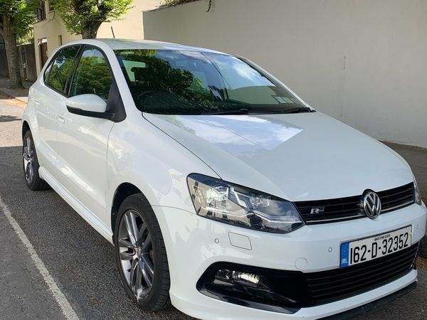 Volkswagen Polo Hatchback, Petrol, 2016, White