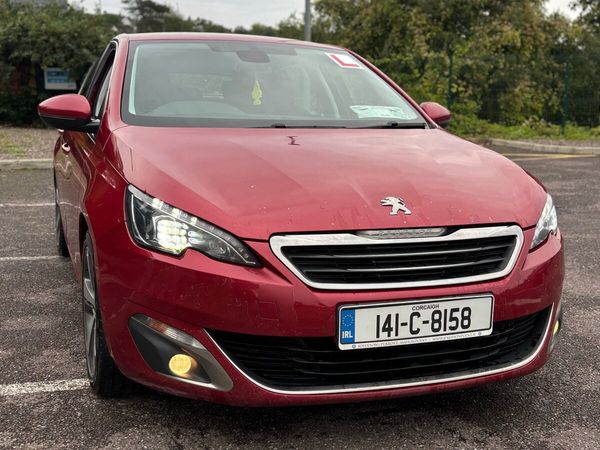 Peugeot 308 Hatchback, Diesel, 2014, Red