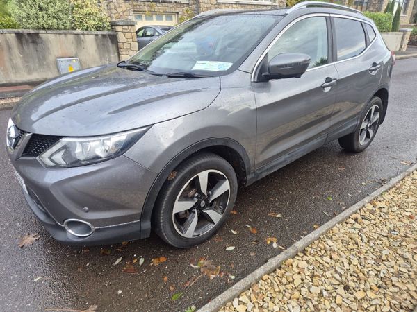 Nissan Qashqai Hatchback, Diesel, 2016, Grey