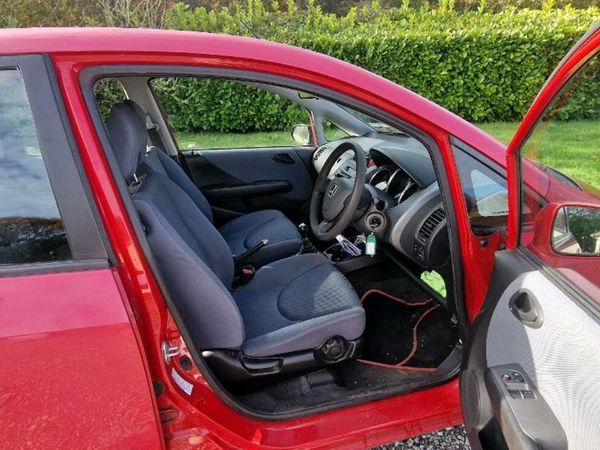 Honda Jazz Hatchback, Petrol, 2007, Red