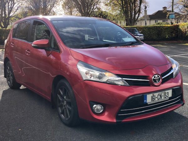 Toyota Verso MPV, Diesel, 2016, Red