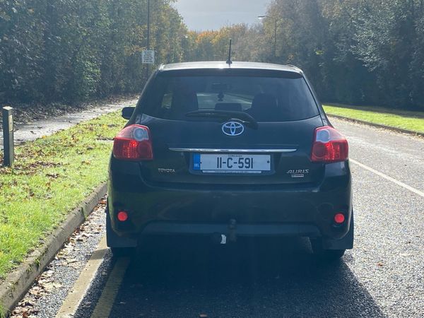 Toyota Auris Hatchback, Diesel, 2011, Black