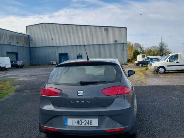 SEAT Leon Hatchback, Petrol, 2011, Grey