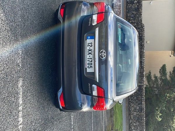 Toyota Avensis Saloon, Diesel, 2012, Grey