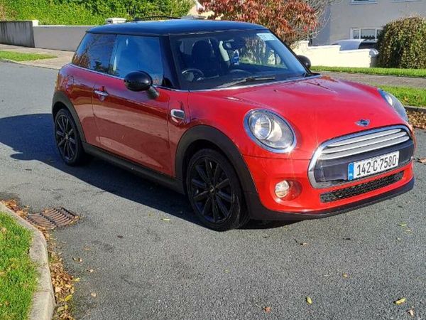 Mini Cooper Hatchback, Petrol, 2014, Red