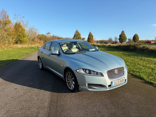 Jaguar XF Saloon, Diesel, 2013, Blue