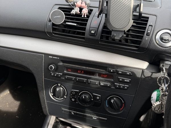 BMW 1-Series Hatchback, Diesel, 2011, Black