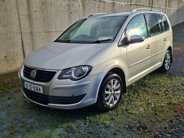 Volkswagen Touran MPV, Diesel, 2010, Silver