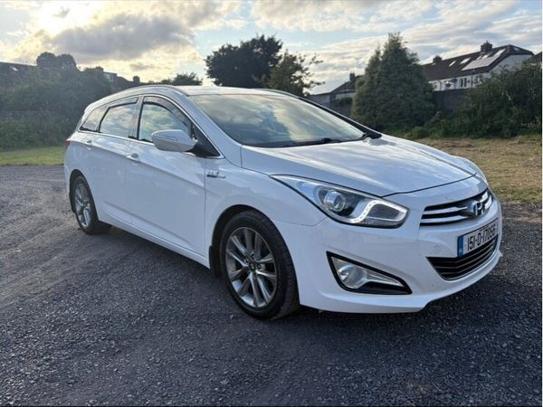 Hyundai i40 Estate/Jeep, Diesel, 2015, White