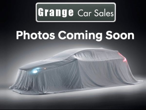 Fiat 500 Hatchback, Petrol, 2017, Green