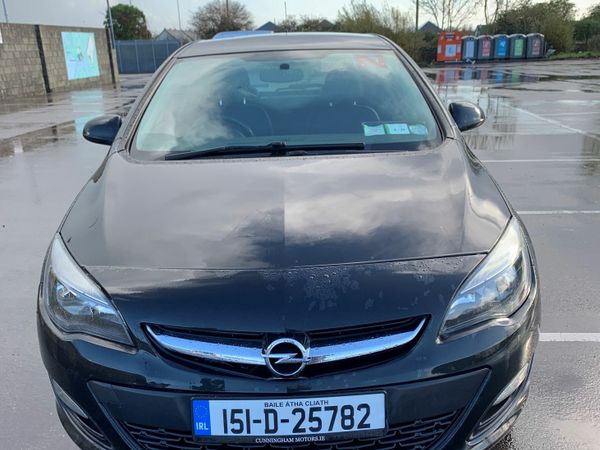 Opel Astra Hatchback, Diesel, 2015, Black