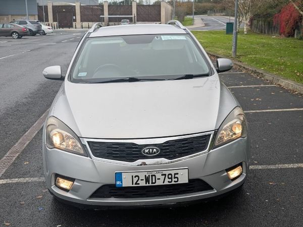 Kia Ceed MPV, Diesel, 2012, Silver