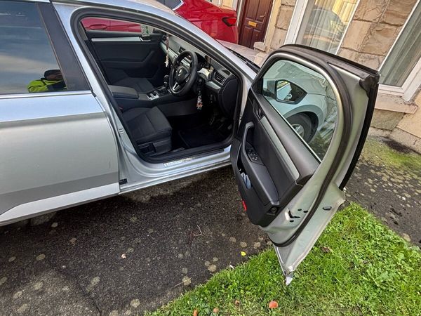 Skoda Superb Saloon, Diesel, 2016, Silver