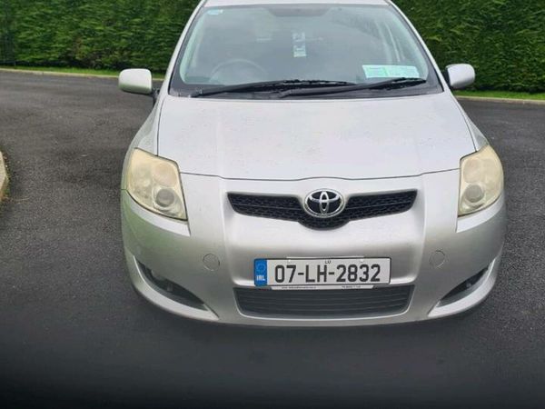 Toyota Auris Hatchback, Petrol, 2007, Silver