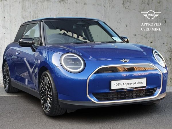 Mini Cooper Hatchback, Electric, 2025, Blue