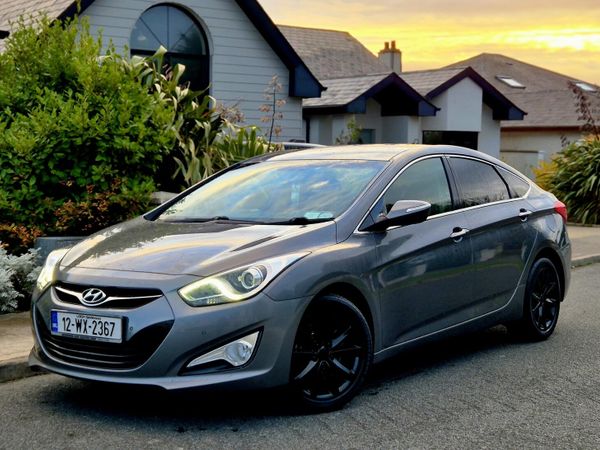 Hyundai i40 Saloon, Diesel, 2012, Silver