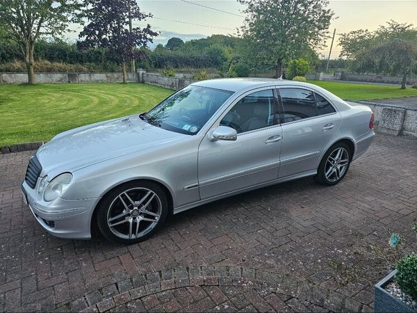 Mercedes-Benz E-Class Saloon, Petrol, 2008, Silver