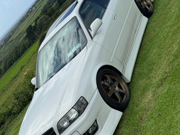 Toyota Chaser Saloon, Petrol, 2001, White