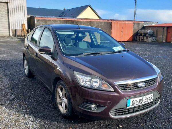 Ford Focus Hatchback, Petrol, 2008, Purple