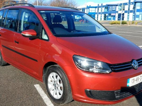 Volkswagen Touran MPV, Diesel, 2013, Red