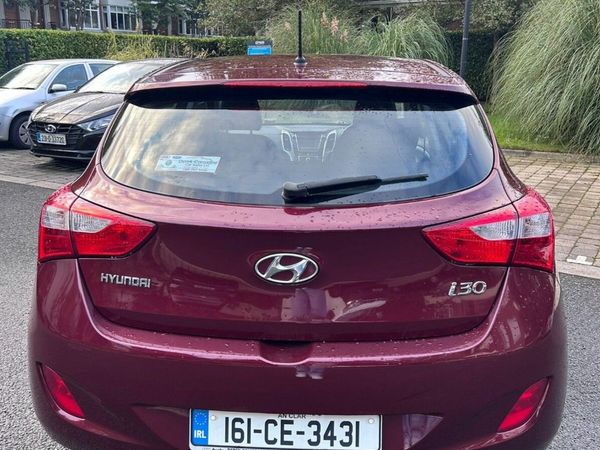 Hyundai i30 Hatchback, Diesel, 2016, Red
