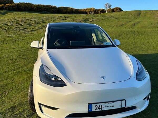 Tesla Model Y MPV, Electric, 2024, White