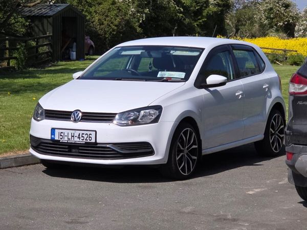 Volkswagen Polo Hatchback, Petrol, 2015, White