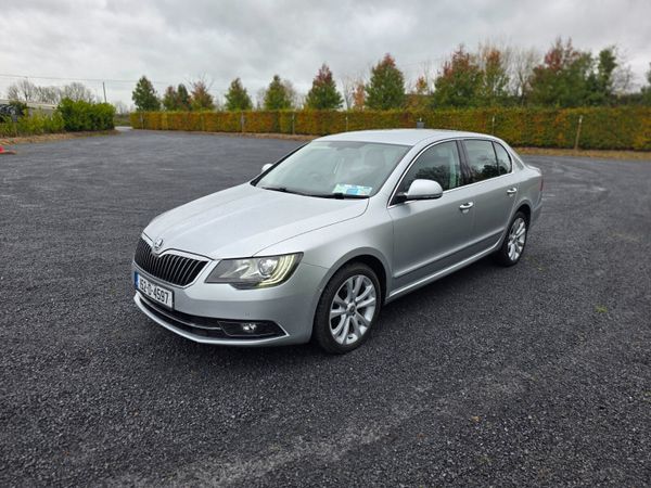 Skoda Superb Saloon, Diesel, 2015, Silver