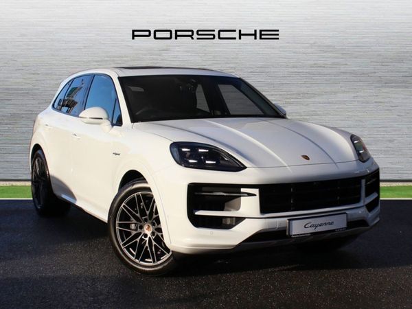 Porsche Cayenne SUV, Petrol Hybrid, 2025, White