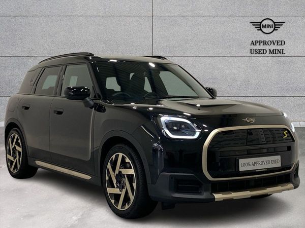 Mini Countryman SUV, Electric, 2024, Black