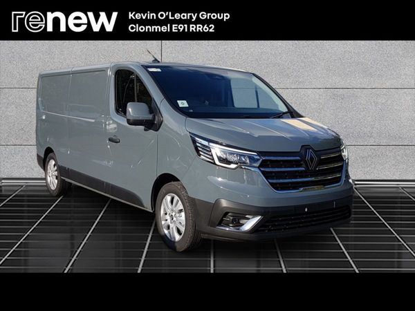 Renault Trafic MPV, Diesel, 2025, Grey