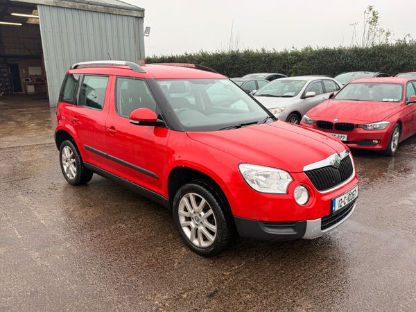 Skoda Yeti SUV, Diesel, 2012, Red